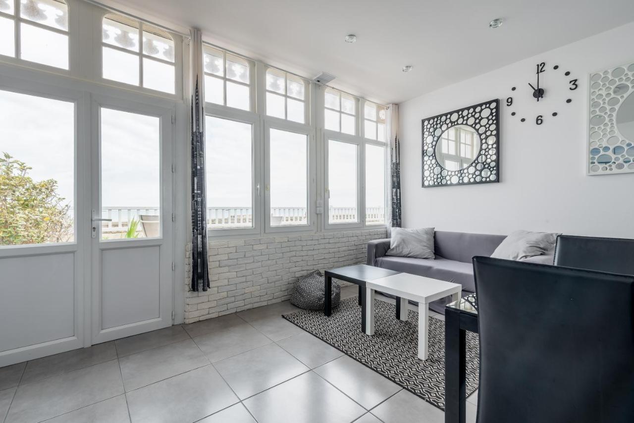 Appartement En Front De Mer Avec Terrasse Et Vue Mer Arromanches-les-Bains Esterno foto